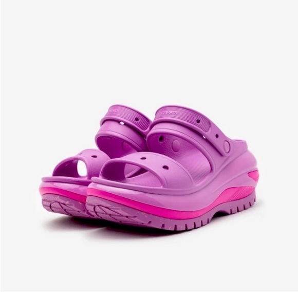 CROCS Shoes - CROCS Mega Crush Sandals Bubble Women’s Size 10 NWOT